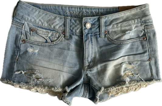 NWT Women’s Distressed Lace Short Shorts