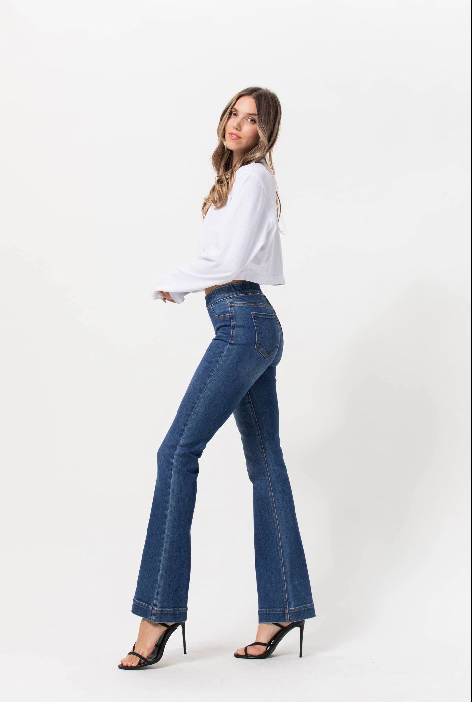 Pull-On Mid Rise Flare Denim